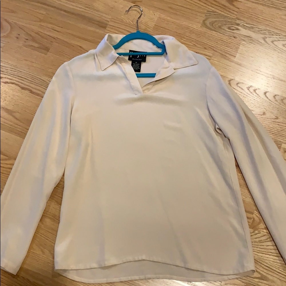 Off tan blouse never worn